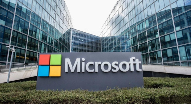 宣布继续扩大在华招聘后，微软任命原欣为中国区总裁