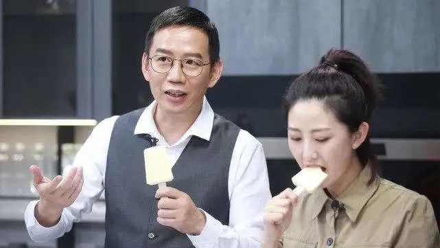 戳破明星直播泡沫：90万人观看成交不到10单，谁在“裸泳”？ 