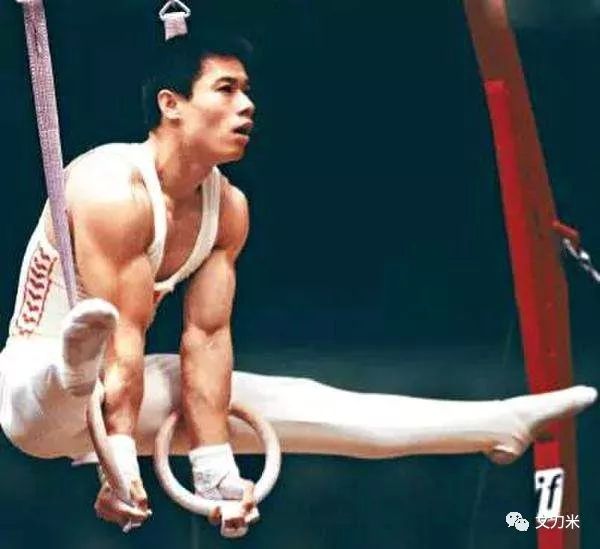 李宁救活了“李宁”:从教科书的失败 到时髦的崛起